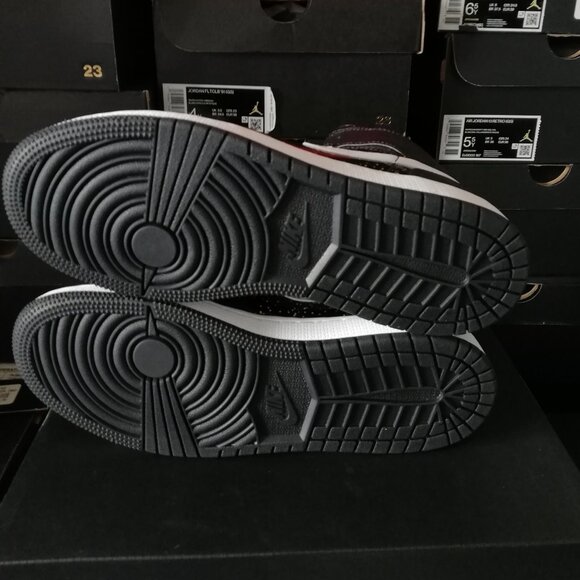 AIR JORDAN 1 SE MID "SPARKLE" WOMEN'S US SIZE 7.5 BRAND NEW IN BOX - Picture 5 of 10